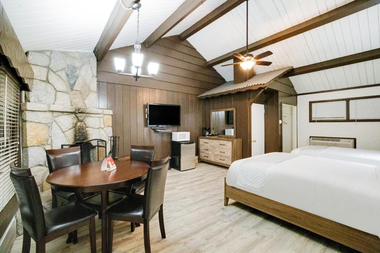 Arrowhead Tree Top Lodge 箭头湖 外观 照片